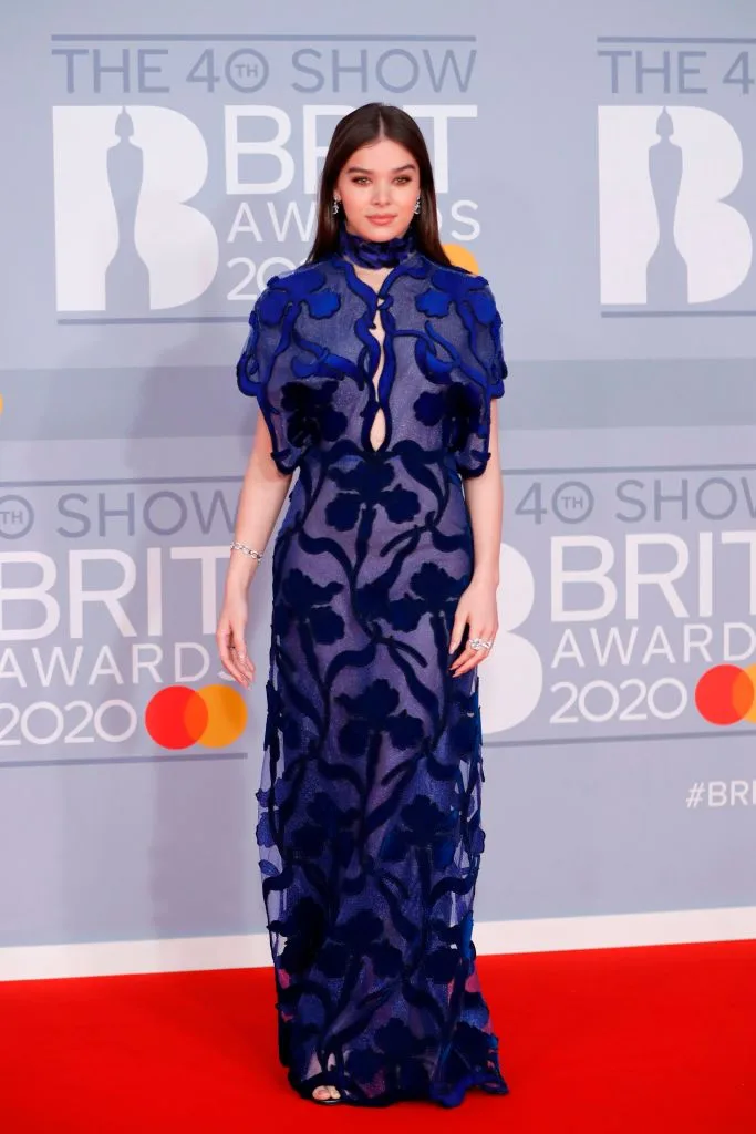 hailee steinfeld brits 2020