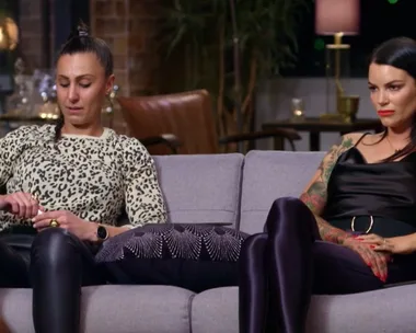 Tash and Amanda vote to "leave"