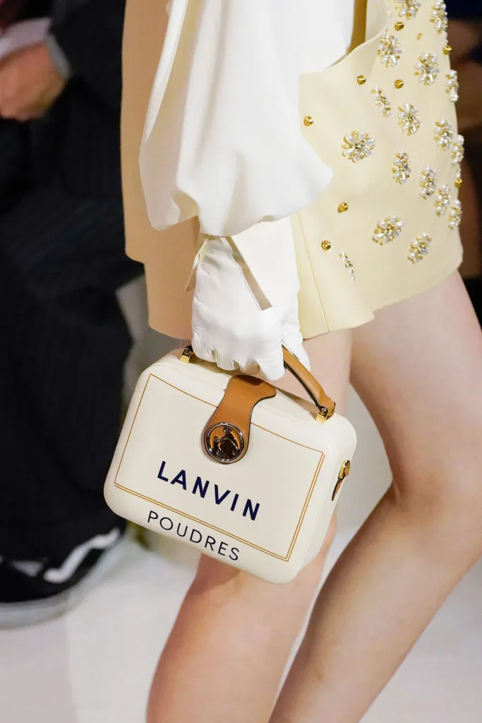 lanvin poudres runway