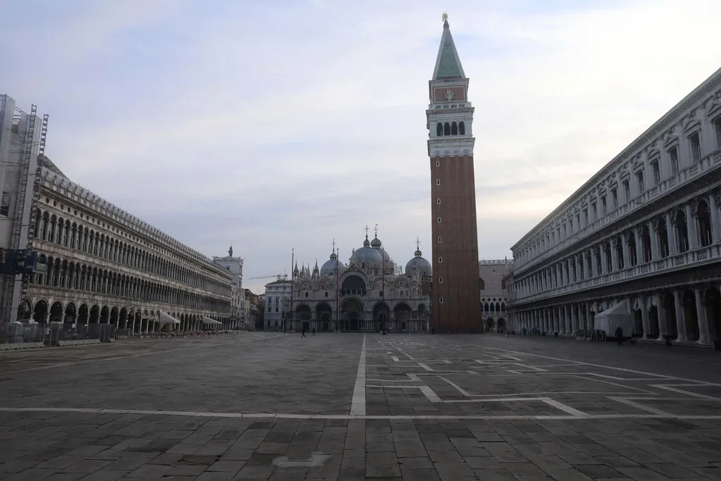 SAINT MARK'S SQUARE, VENICE, ITALY