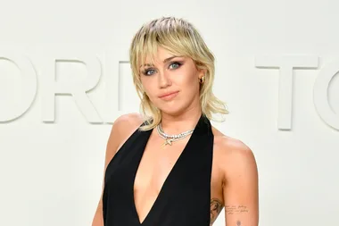 Miley Cyrus Might Have Just Turned Herself Into ‘Tiger King’ With Her Self-Iso Haircut