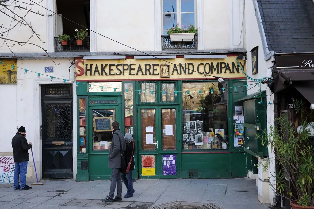 Shakespeare & Company, Paris, France
