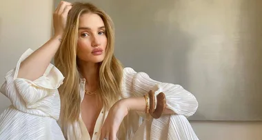 Rosie Huntington-Whiteley’s Go-To Nail Colour Is A $20 Classic