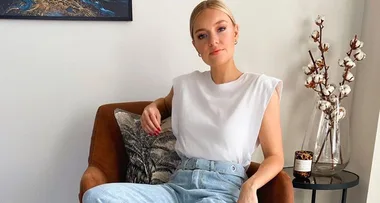 The Muscle Tee That Instagram’s It-Girls Are All Wearing In Isolation