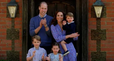 Photographs Of Prince William Taking Charlotte And George Volunteering Are Going Viral