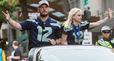 Anna Faris And Chris Pratt’s Son Steals The Show During Parade