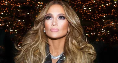 Meet The $57 Hairspray Behind Jennifer Lopez’s Flawless Super Bowl Curls