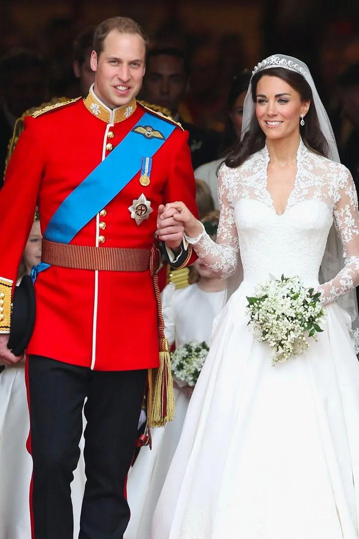 Kate middleton royal wedding dress best sale