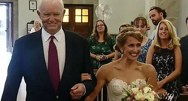 The Heartwarming Reason A Stranger Walked This Bride Down The Aisle