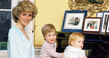 A Young Prince William Helps Princess Diana With Her Makeup In Sweet Rediscovered Video