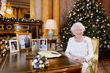 The Hilarious Hidden Detail In The British Royal Christmas Tree That You Missed