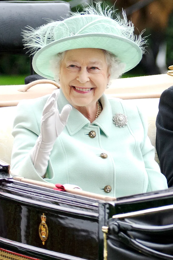 Queen Elizabeth's Brooches