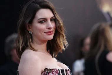 Anne Hathaway And Chiwetel Ejiofor Plan An Elaborate Diamond Heist During Quarantine In HBO’s ‘Locked Down’