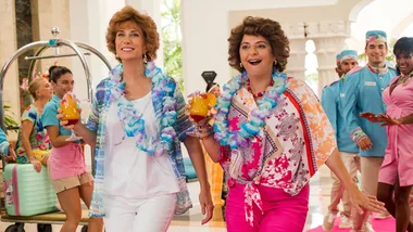 Kristen Wiig’s New Comedy Gives Us The Hilarity Of ‘Bridesmaids’ With The Kitsch Of ‘Kath & Kim’