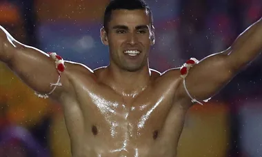 The Sexy Tonga Flag Bearer Is Back. And So Are The Hilarious Internet Reactions