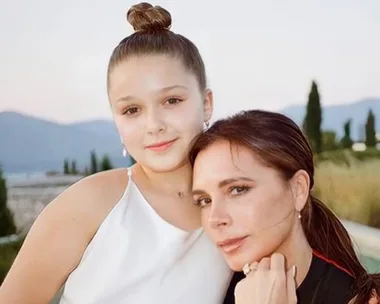 Victoria Beckham Shares Sweet Video Of Her Daughter Doing Her Makeup, And Honestly, We’re Quite Impressed