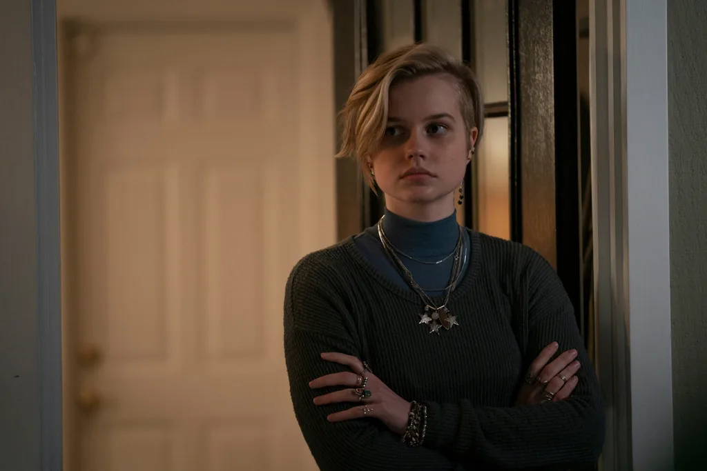 Angourie Rice as Siobhan Sheehan