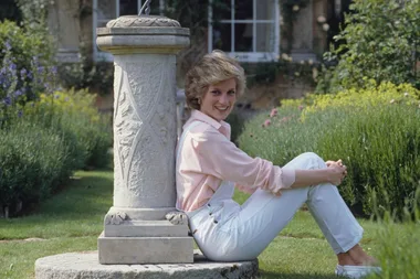 Princess Diana’s Statue Has Been Unveiled, So Here’s Everything We Know