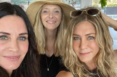 Jennifer Aniston, Courteney Cox And Lisa Kudrow Had A Mini ‘Friends’ Reunion