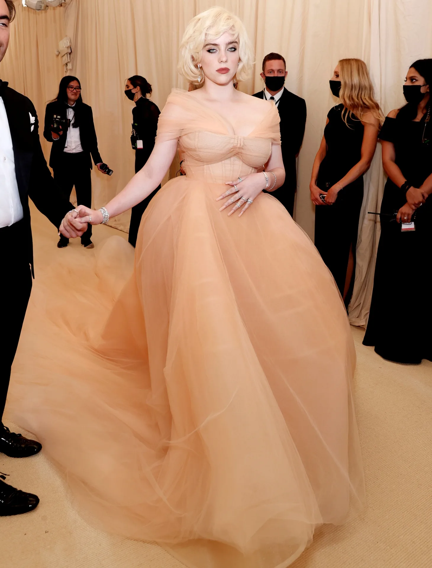 Billie-Eilish-met-gala-2021