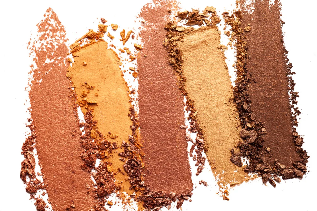 bronzing powder makeup and highlighter