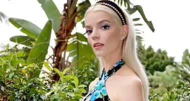 Anya Taylor-Joy Has Mastered The Art Of Talk Show Dressing