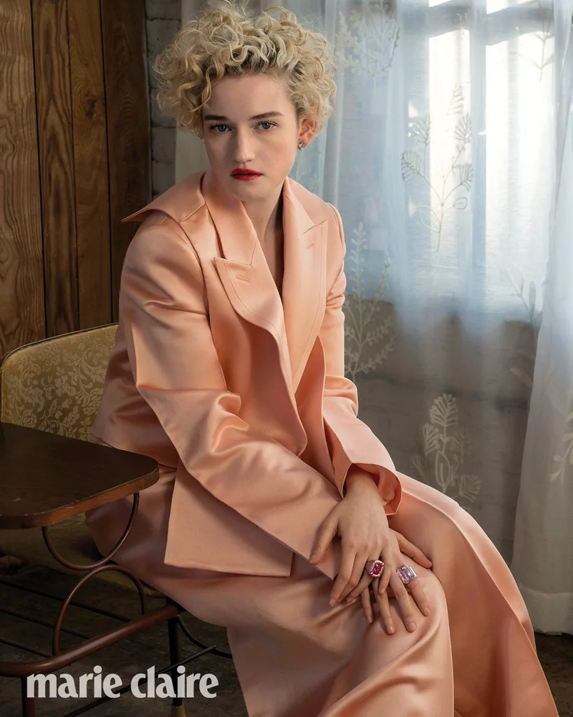 Julia Garner