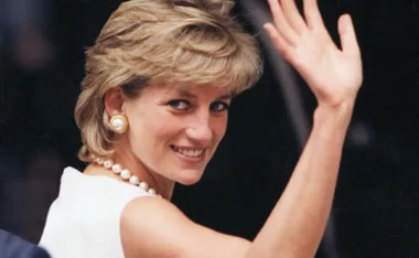 A Rare, Unseen Photo Of Princess Diana Has Been Revealed At Her Former London Home