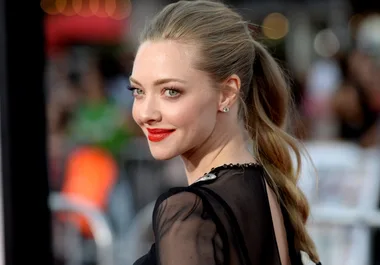 How Amanda Seyfried Prepared To Play ‘Psychopath’ Elizabeth Holmes