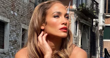 Jennifer Lopez’s Morning Skincare Routine Takes Five Minutes & Uses Only Four Products