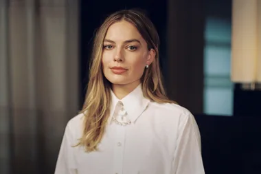 Margot Robbie Reveals Her Favourite Books – And How She Used To ‘Sit In A Tree’ To Read