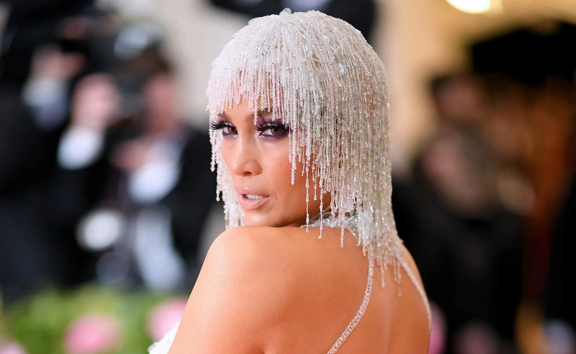 The Most Iconic Met Gala Beauty Looks Of All Time