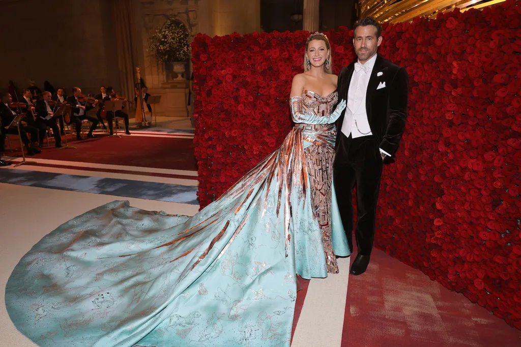 blake lively ryan reynolds met gala