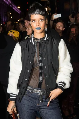 Rihanna wins legal case against Topshop