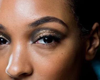 How to master metallic eye shadow