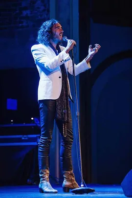 Russel Brand in meggings