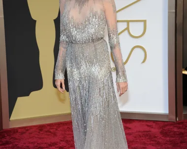 Angelina Jolie on the Oscar's red carpet