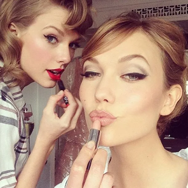 Taylor Swift and Karlie Kloss