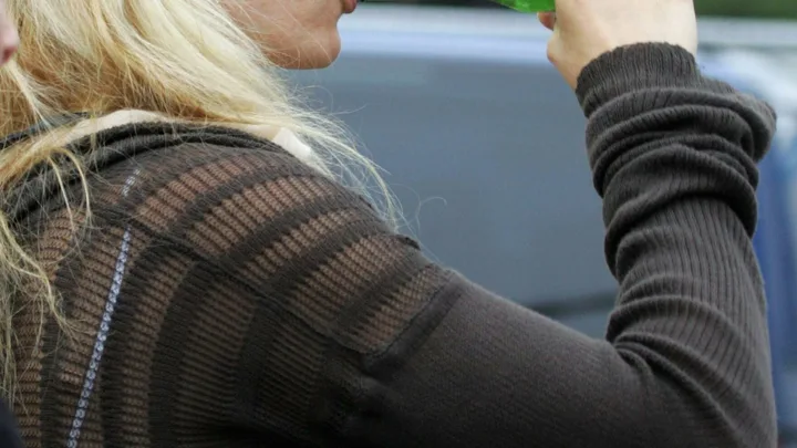 Gwyneth Paltrow drinking