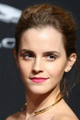 Emma Watson wearing gold jewellery