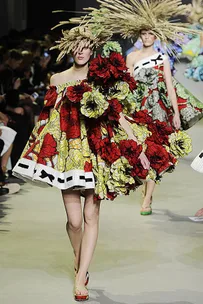 Viktor and Rolf couture