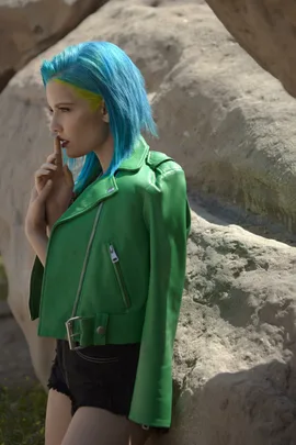 ELLE Interview: Halsey