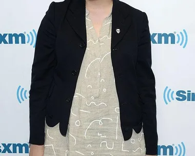 Lena Dunham Quits Twitter, Says It's Not A Safe Space For Her