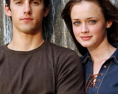 Milo Ventimiglia and Alexis Bledel as Rory Gilmore and Jess Mariano in Gilmore Girls.