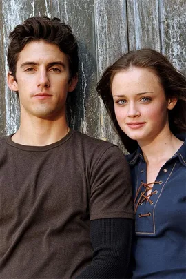 Milo Ventimiglia and Alexis Bledel as Rory Gilmore and Jess Mariano in Gilmore Girls.