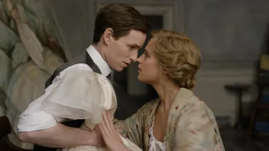 Eddie Redmayne and Alicia Vikander in The Danish Girl