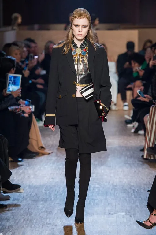 Givenchy AW16: Essential Pieces and Fashion Highlights | ELLE