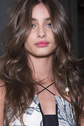 Taylor Hill Blowdry Hair