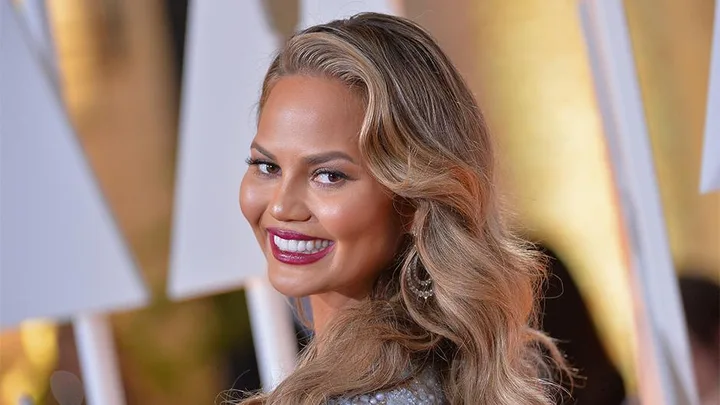 chrissy teigen twitter trolls