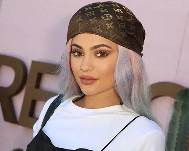 kylie jenner copying makeup artist kylie cosmetics